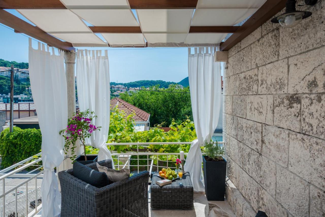 Superior Stunning Apartment Gravosa With A Free Parking Дубровник Экстерьер фото