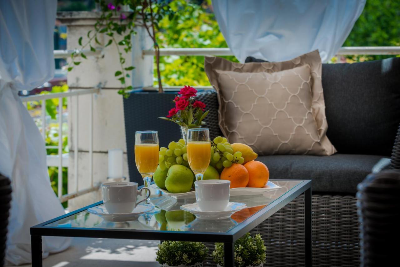 Superior Stunning Apartment Gravosa With A Free Parking Дубровник Экстерьер фото