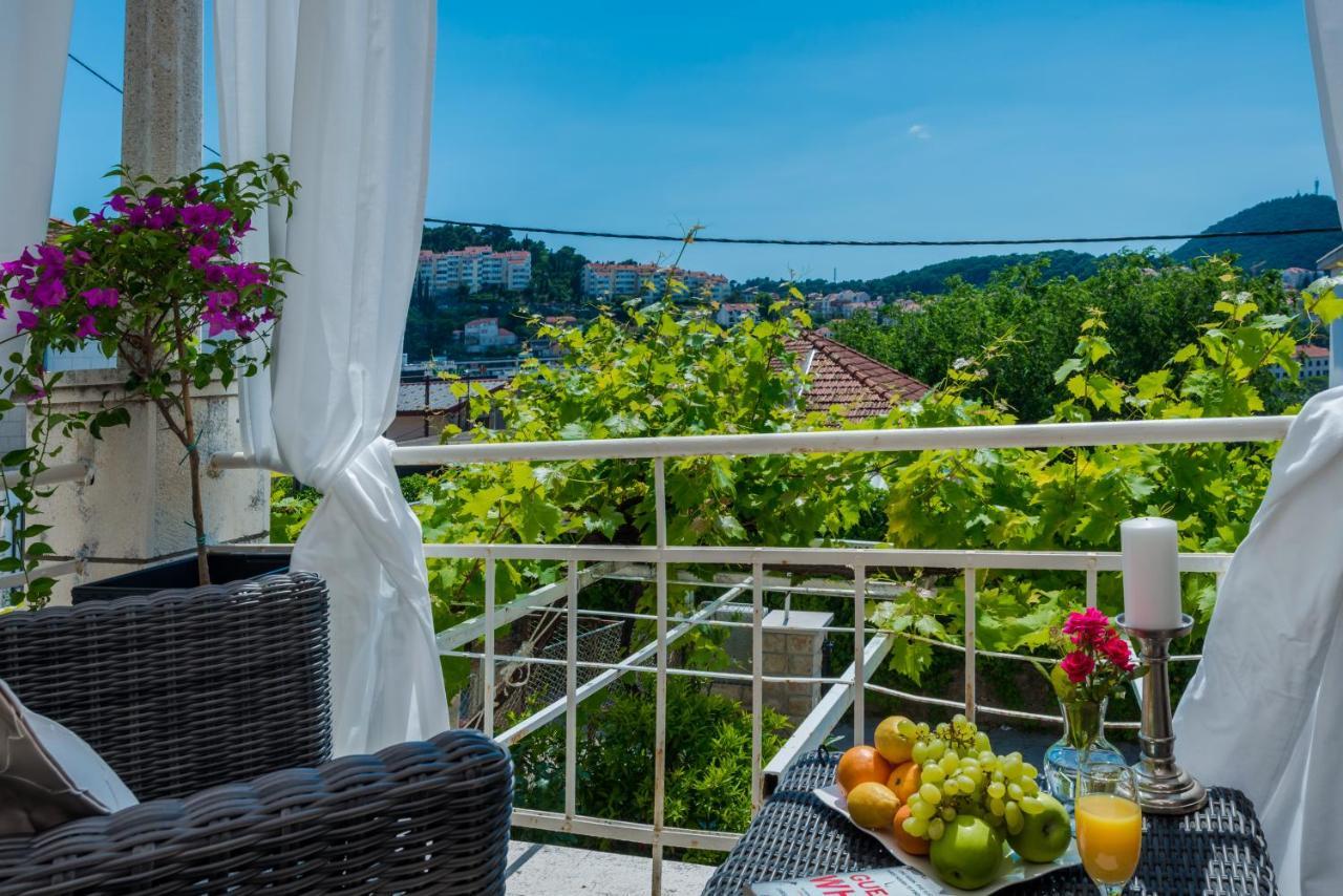 Superior Stunning Apartment Gravosa With A Free Parking Дубровник Экстерьер фото