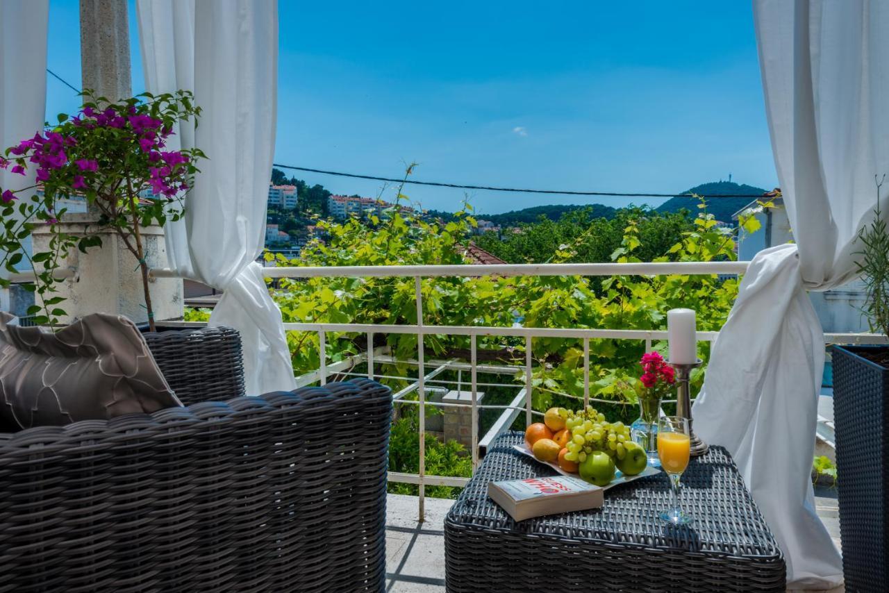 Superior Stunning Apartment Gravosa With A Free Parking Дубровник Экстерьер фото