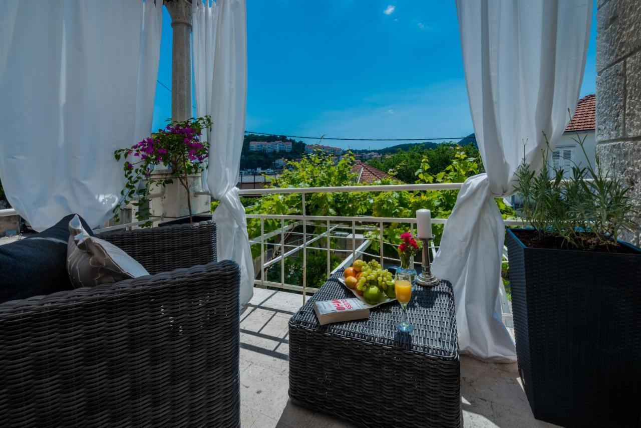 Superior Stunning Apartment Gravosa With A Free Parking Дубровник Экстерьер фото