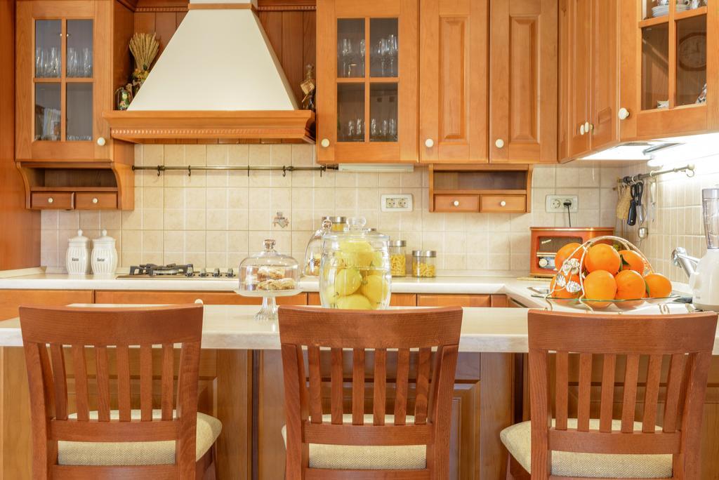 Superior Stunning Apartment Gravosa With A Free Parking Дубровник Экстерьер фото